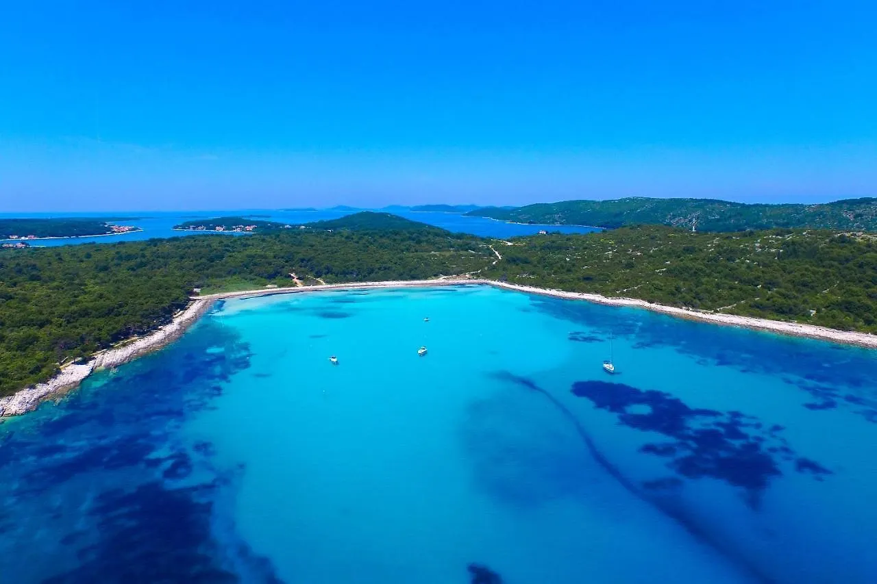 Apartments And Rooms By The Sea Cove Soline, Dugi Otok - 448 Veli Rat 3*,  Croatia