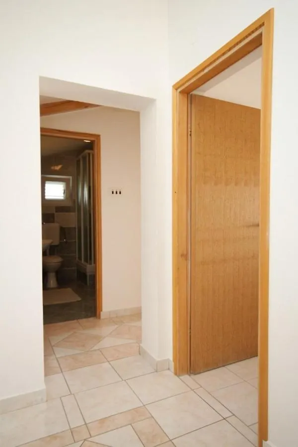 Guest house Apartments And Rooms By The Sea Cove Soline, Dugi Otok - 448 Veli Rat