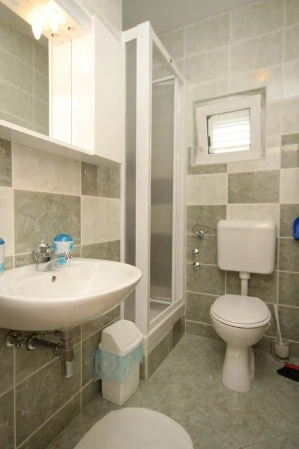 Apartments And Rooms By The Sea Cove Soline, Dugi Otok - 448 Veli Rat Guest house