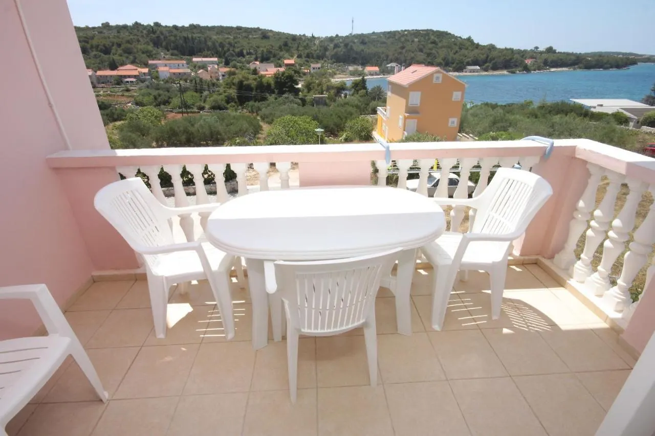 *** Guest house Apartments And Rooms By The Sea Cove Soline, Dugi Otok - 448 Veli Rat Croatia