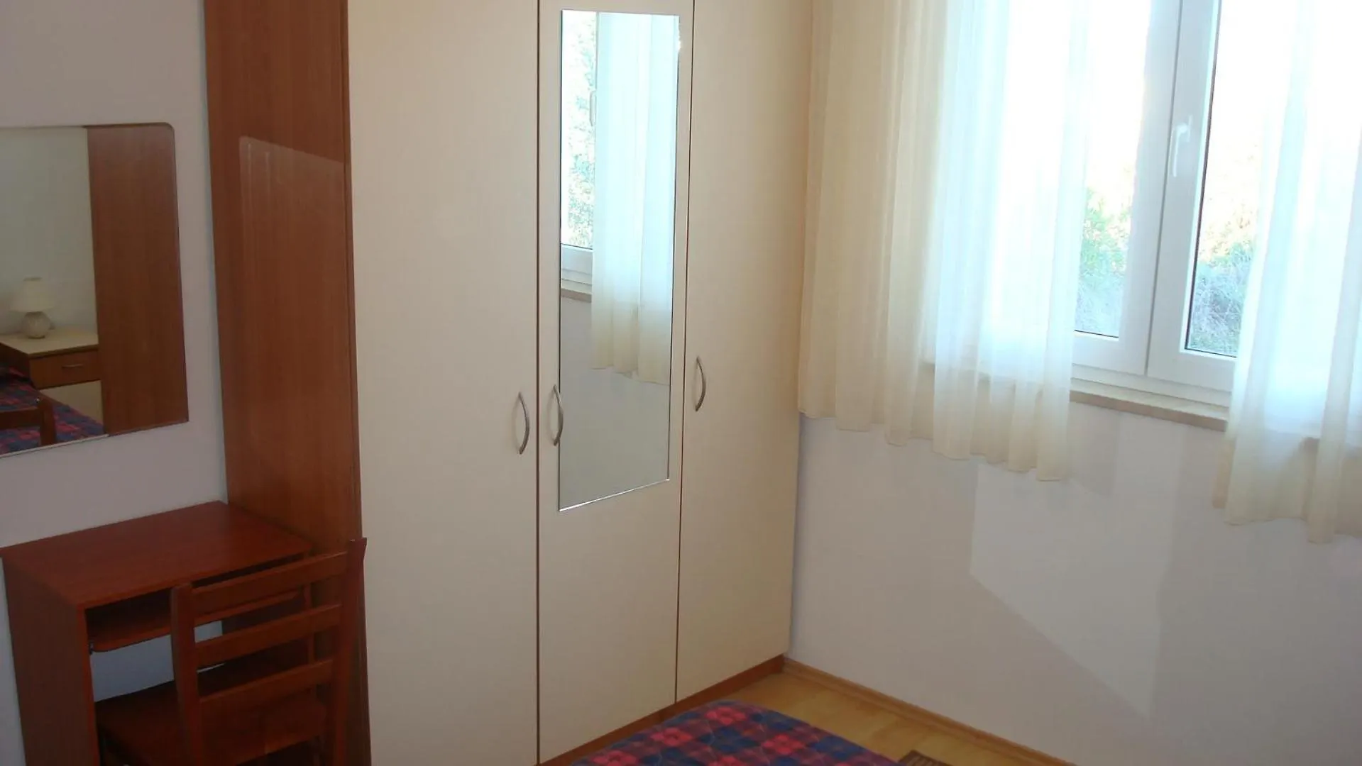 Guest house Apartments And Rooms By The Sea Cove Soline, Dugi Otok - 448 Veli Rat
